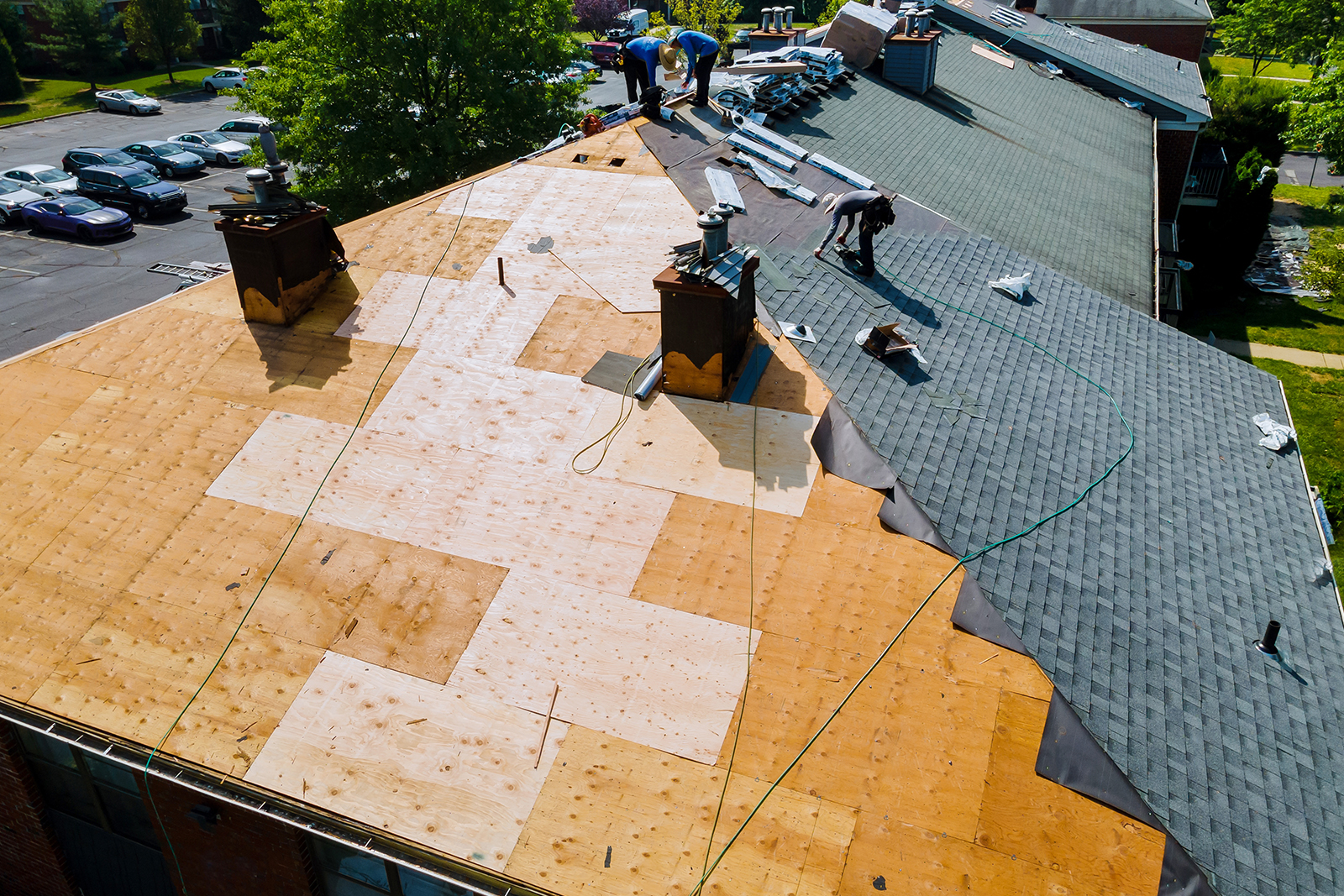 cdxd Pros of Staying Home During Roof Replacement