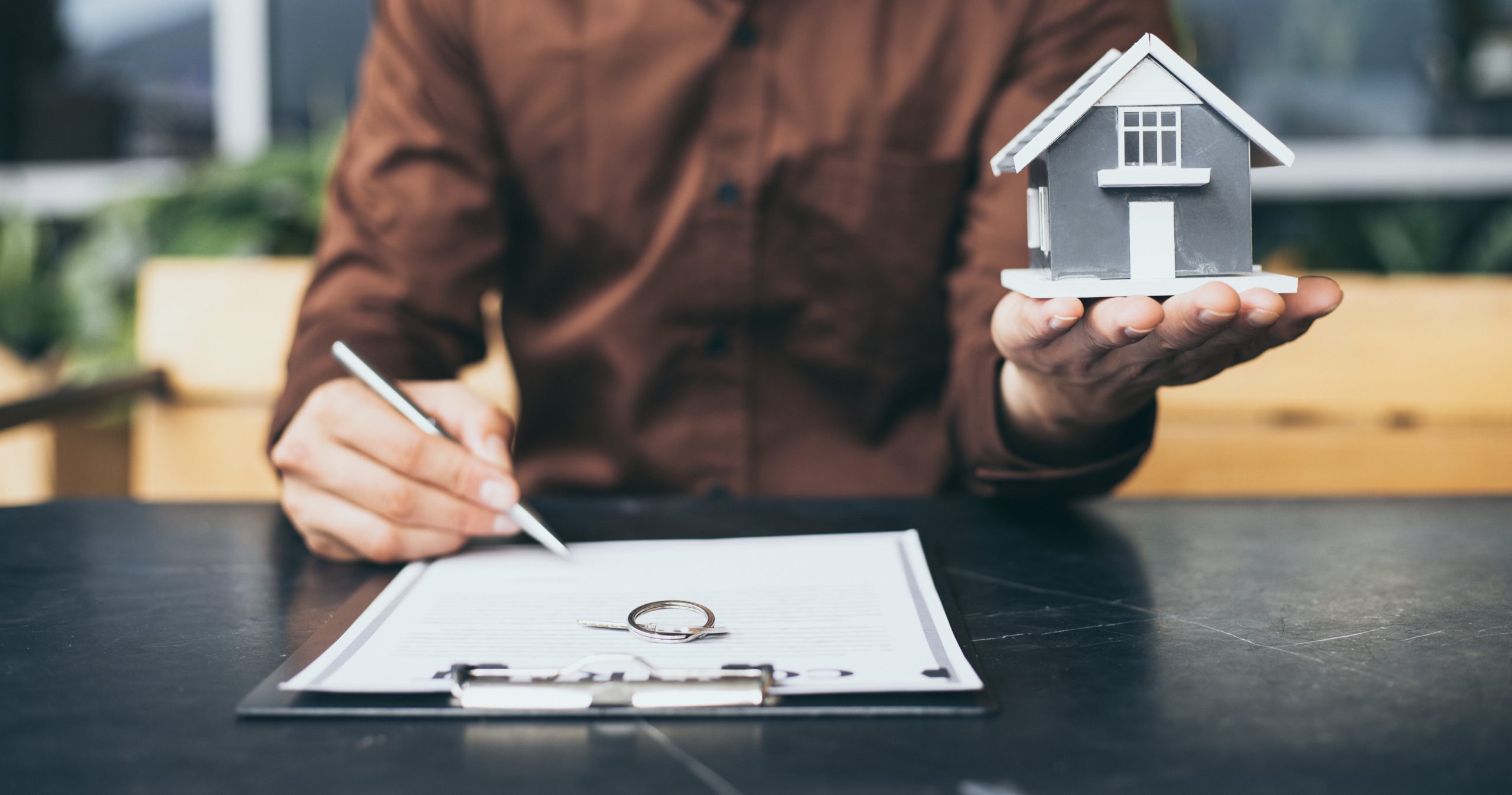 selling-a-house-with-insurance-2023-03-13-18-22-02-utc Importance of Permits