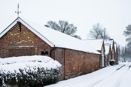How Snow and Ice Affect Your Roof: Prevention and Maintenance-photo