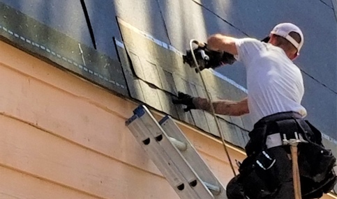 Signs a Roofing Contractor Is Ripping You Off-photo